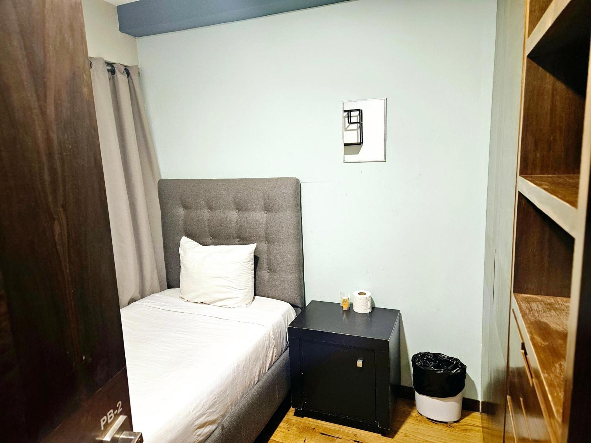 Singular Socrates Hotel